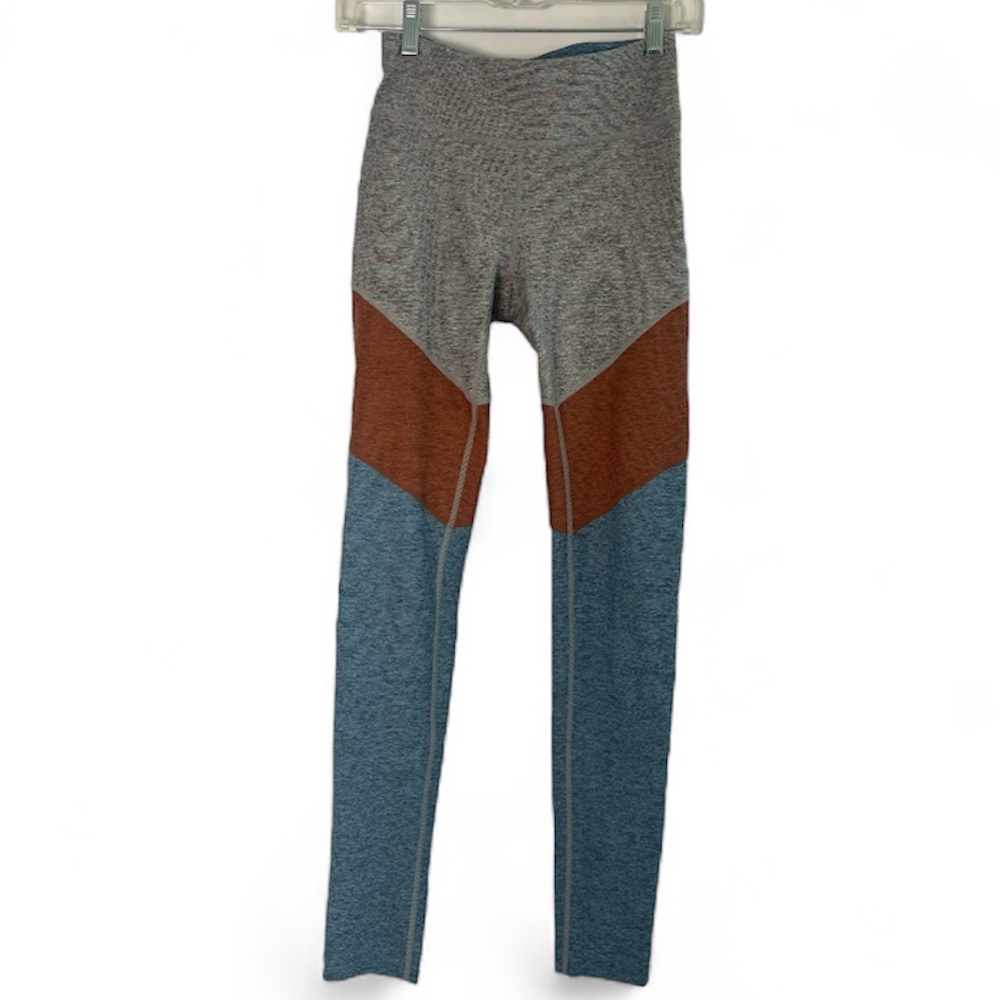 Outdoor Voices Colorblock Small Leggings in Heather Gray, Rust, and Denim Blue